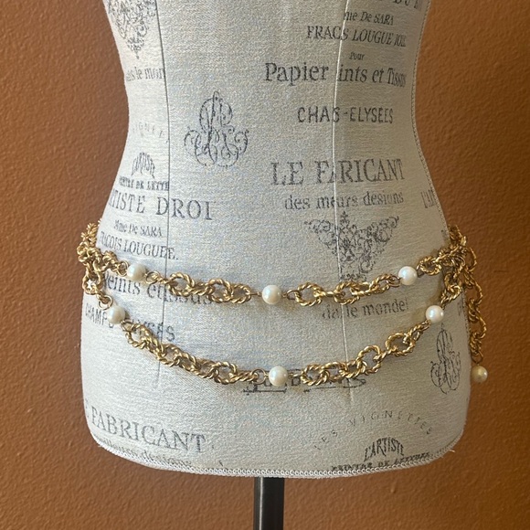 Accessories - The Limited Vintage Adjustable Gold Tone Chunky Link Chain With Pearls EUC!